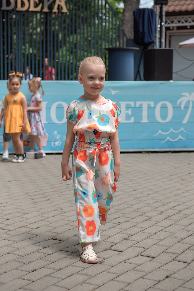 Парк Ривьера дефиле HAPPYkids. Семейный и коммерческий фотограф в Сочи Александр Бодунов