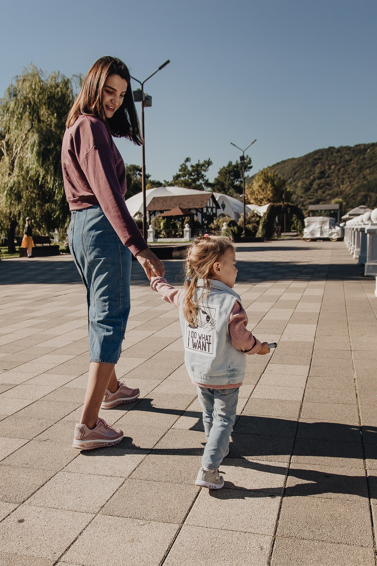 Даша с малышкой — улыбки у воды. Семейный фотограф Новороссийск, Анапа, Геленджик — Юлия Давыдова