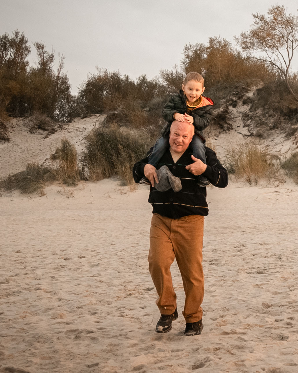 Осенняя фотосессия на море. Фотограф Зеленоградск Лиана Сопина