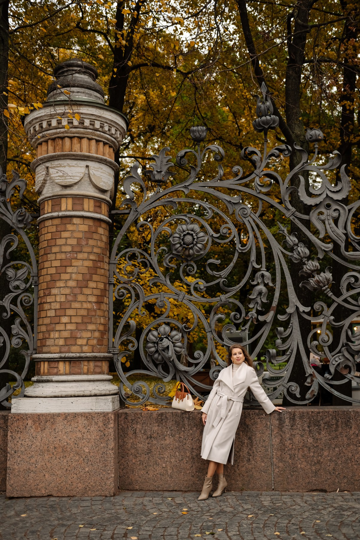 Осенняя фотосессия в Питере в Михайловском саду. Свадебный и сеейный фотограф в Санкт-Петербурге Елена Худякова