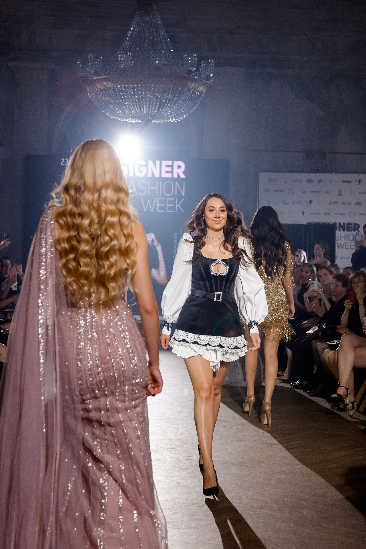 Репортаж модного показа. Светский фотограф Санкт-Петербург и ЛО