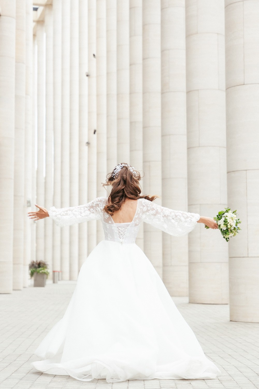 Свадебная фотопрогулка по СПб. Фотограф крещение венчание в Петербурге! Помогает подобрать храм и посоветовал душевного батюшку в СПб