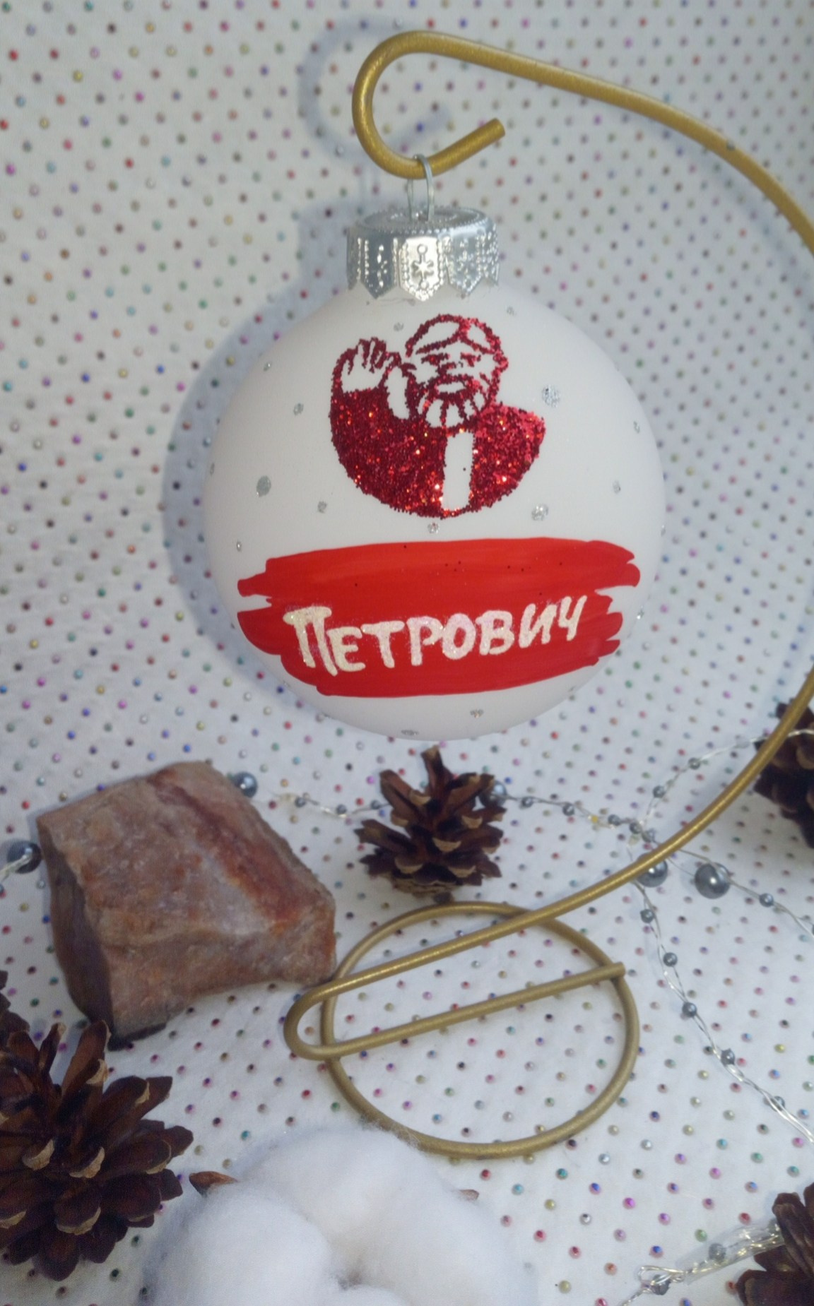 Художественная ручная роспись елочных шаров, корпоративные подарки и восковые аромасвечи