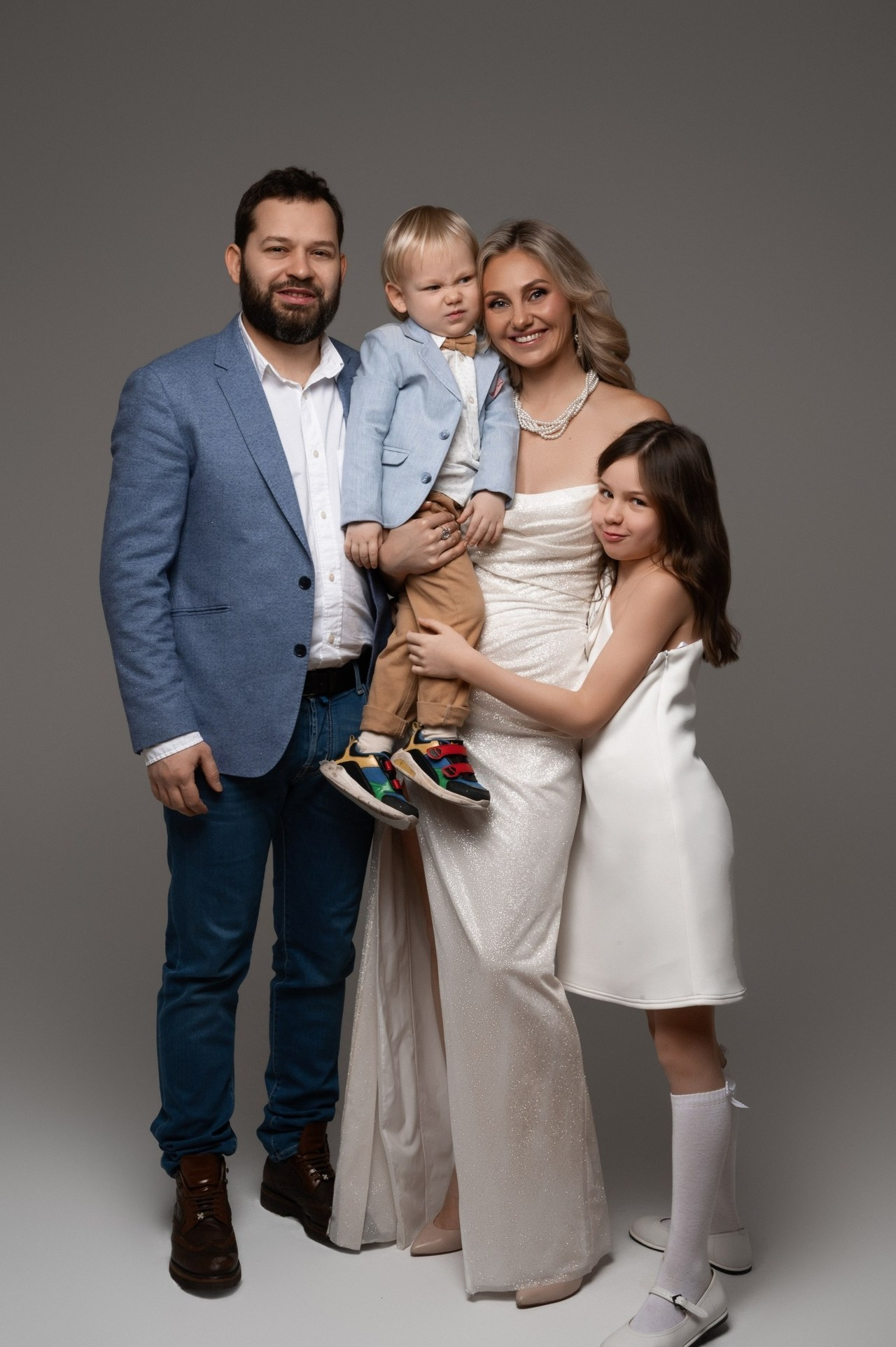 Отзывы о работе фотографа Ивановой Маргариты. Профессиональный фотограф беременности в СПБ. Стильные фотосессии беременности в стиле минимализм и классическая фотография