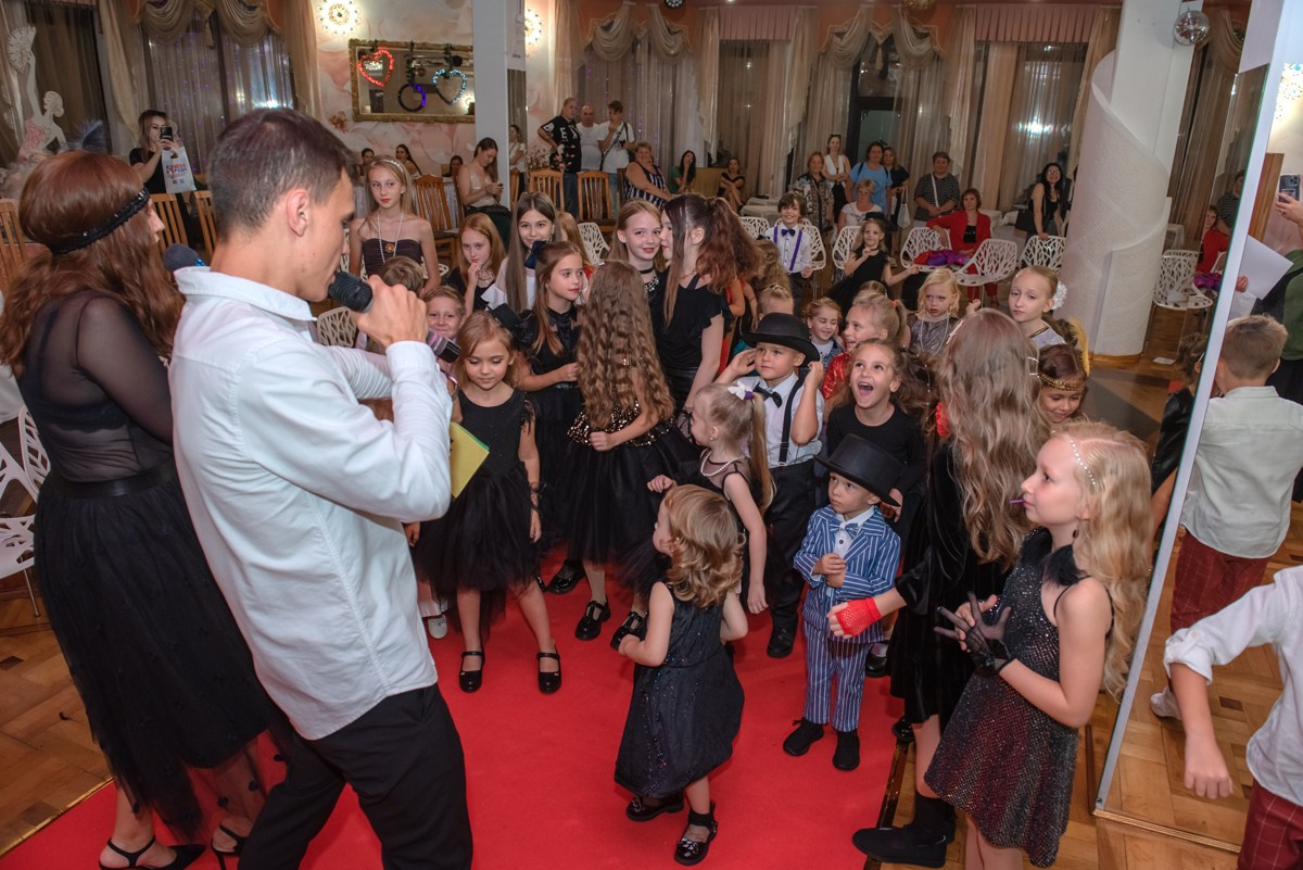 HAPPYkids дефиле санаторий Октябрьский. Семейный и коммерческий фотограф в Сочи Александр Бодунов