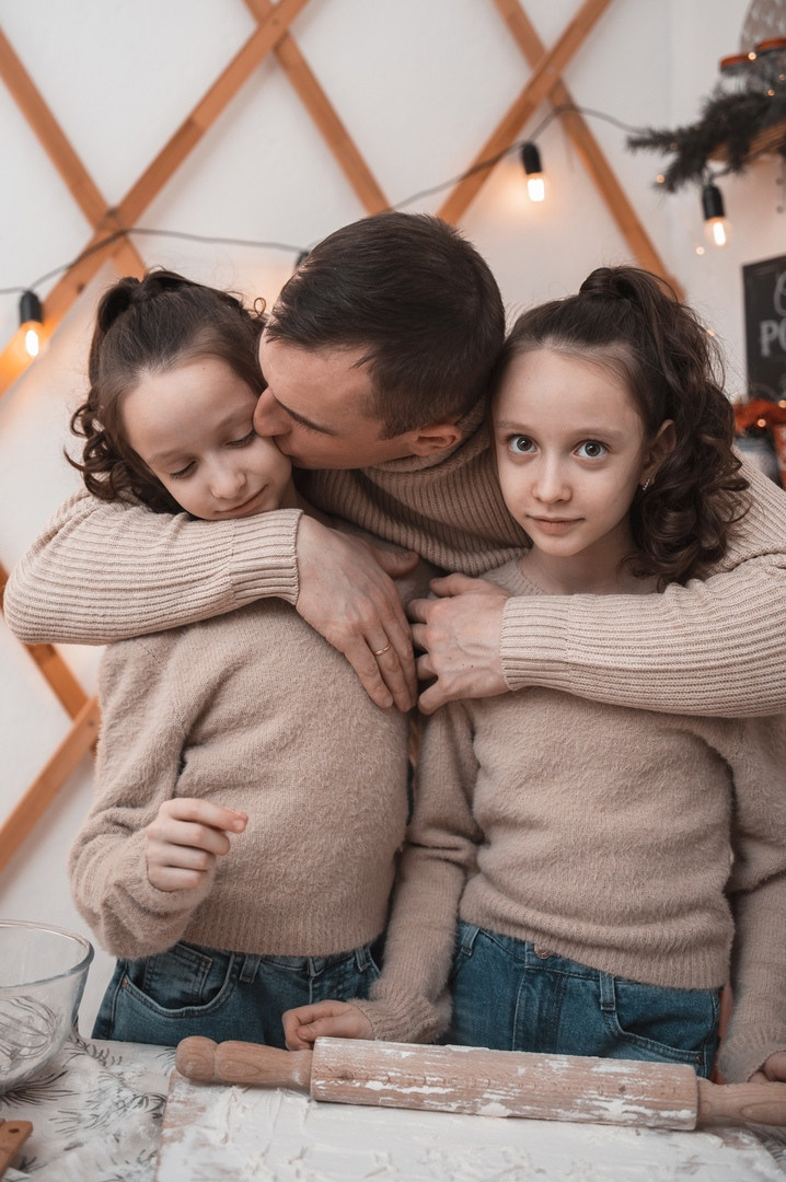 Студийная новогодняя фотосессия. Семейный, индивидуальный фотограф в Москве Ангели Марина