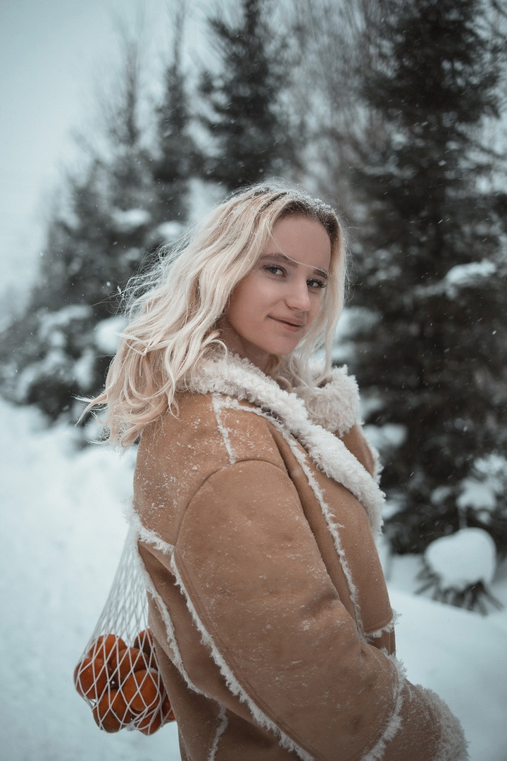 Новогодняя фотосессия с любимым питомцем. Семейный, индивидуальный фотограф в Москве Ангели Марина