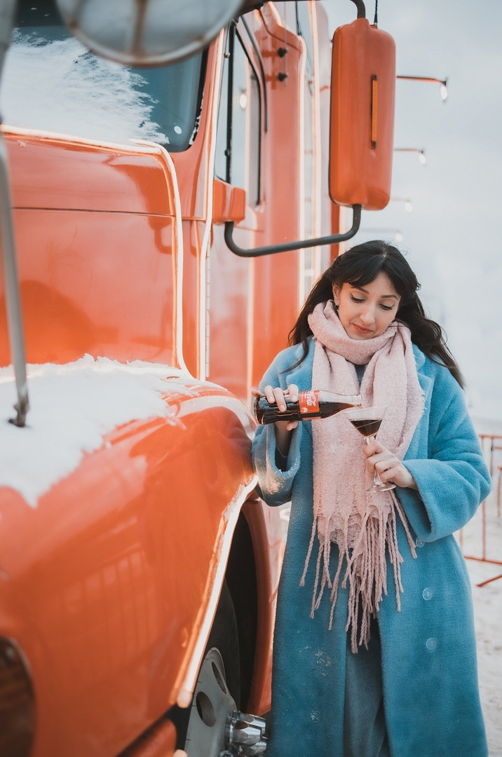 Грузовик Coca-Cola. Семейный, индивидуальный фотограф в Москве Ангели Марина