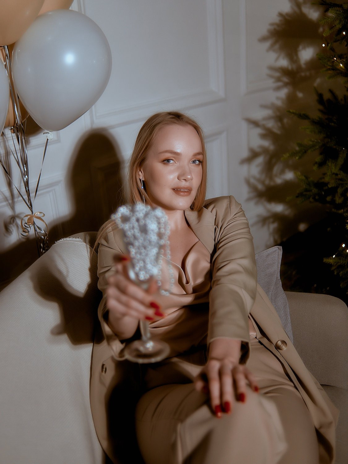 Карина. Фотограф для людей и брендов в Санкт-Петербурге