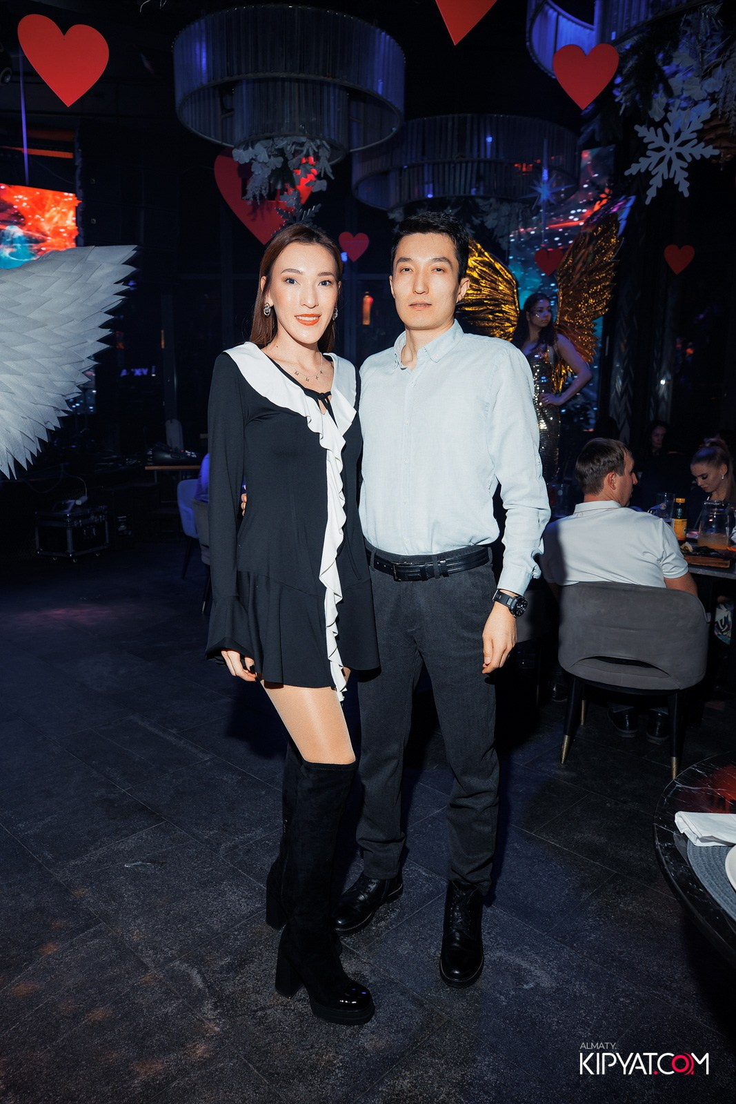 FRIENDS BAR & TERRACE. КИПЯТКОМ АЛМАТЫ!