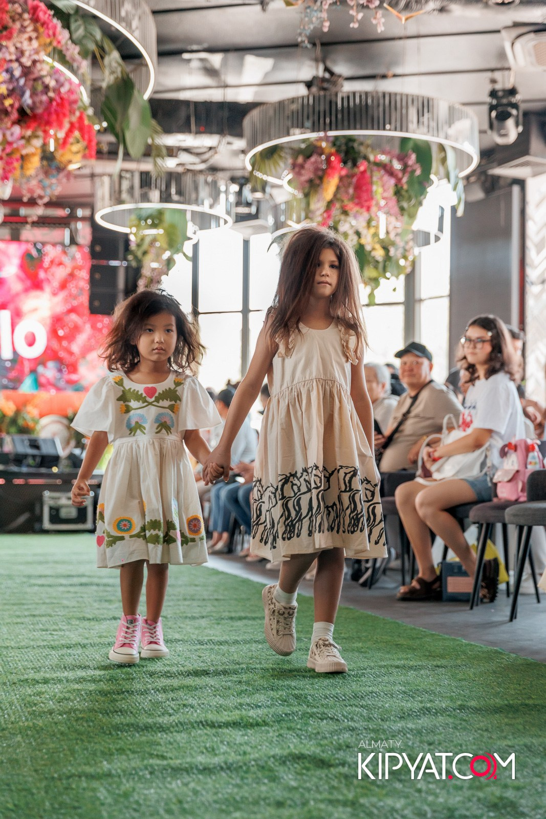 PROM KIDS FASHION SHOW. КИПЯТКОМ АЛМАТЫ!