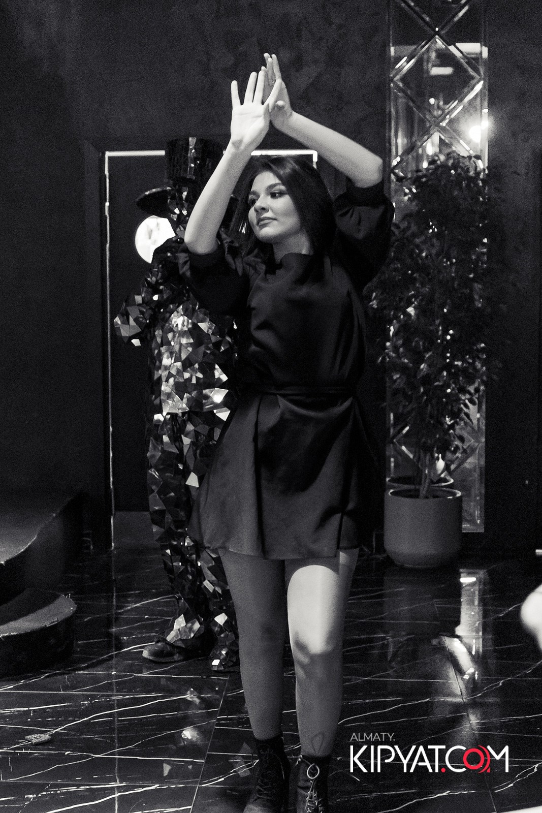 MOOD KARAOKE &TERRACE. КИПЯТКОМ АЛМАТЫ!