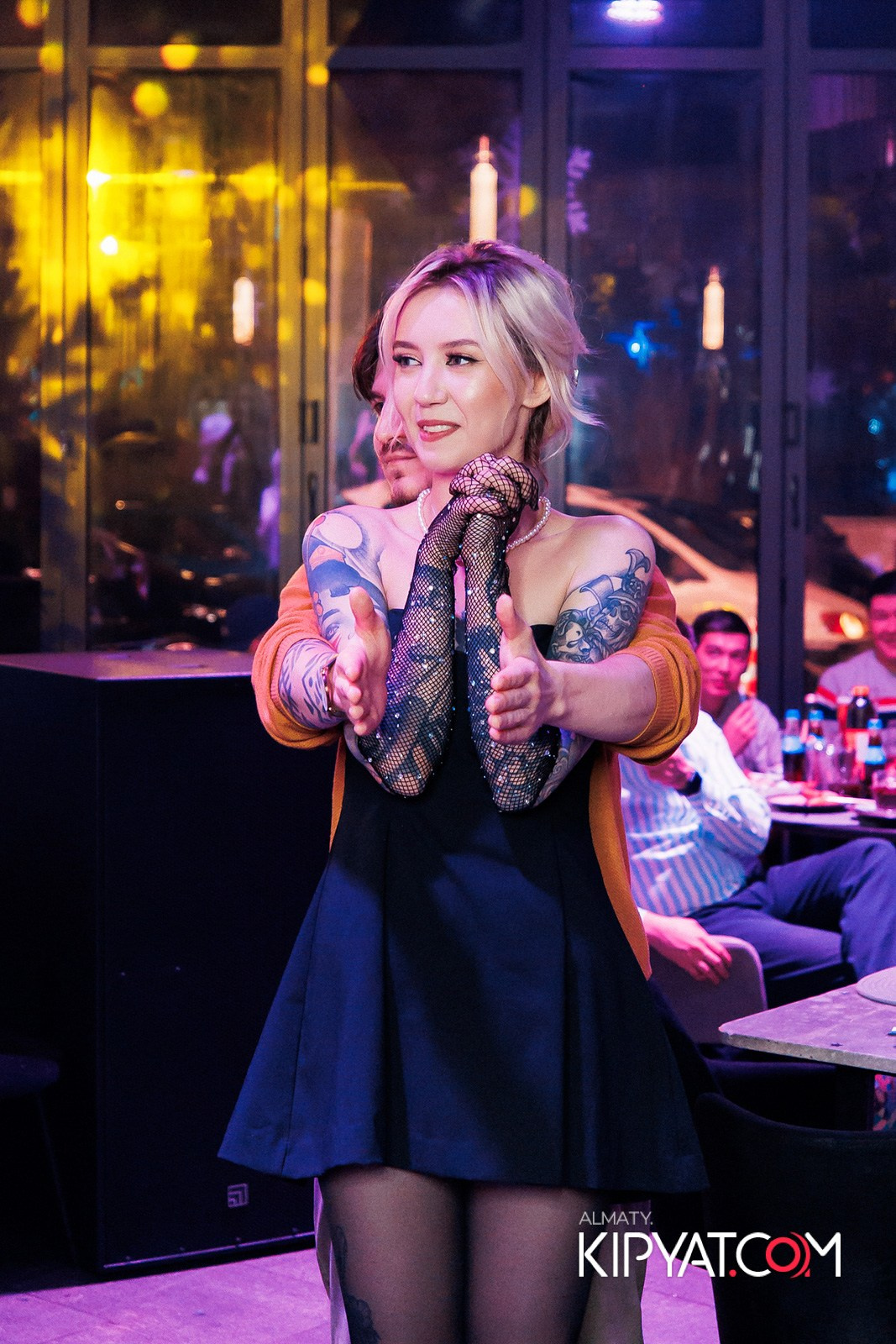 FRIENDS BAR & TERRACE. КИПЯТКОМ АЛМАТЫ!