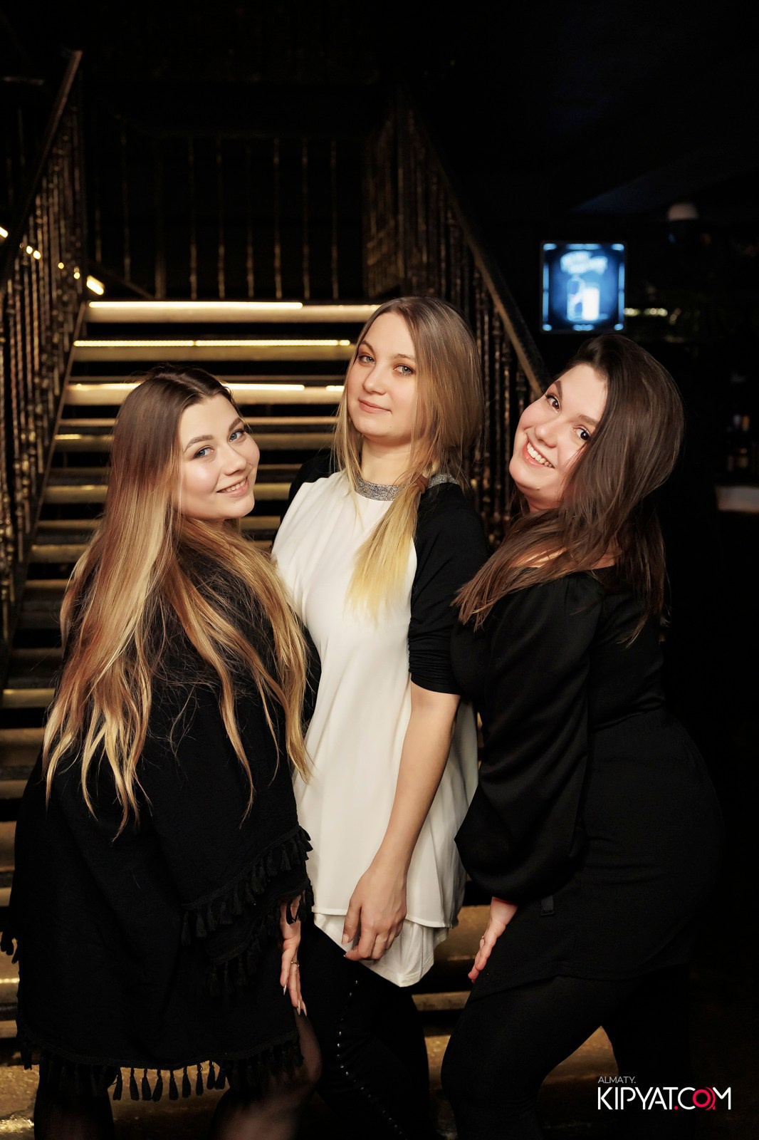МУЗЫКАЛЬНОЕ ЛОТО В HIT RETRO. КИПЯТКОМ АЛМАТЫ! Фотосъемка мероприятий в Алматы