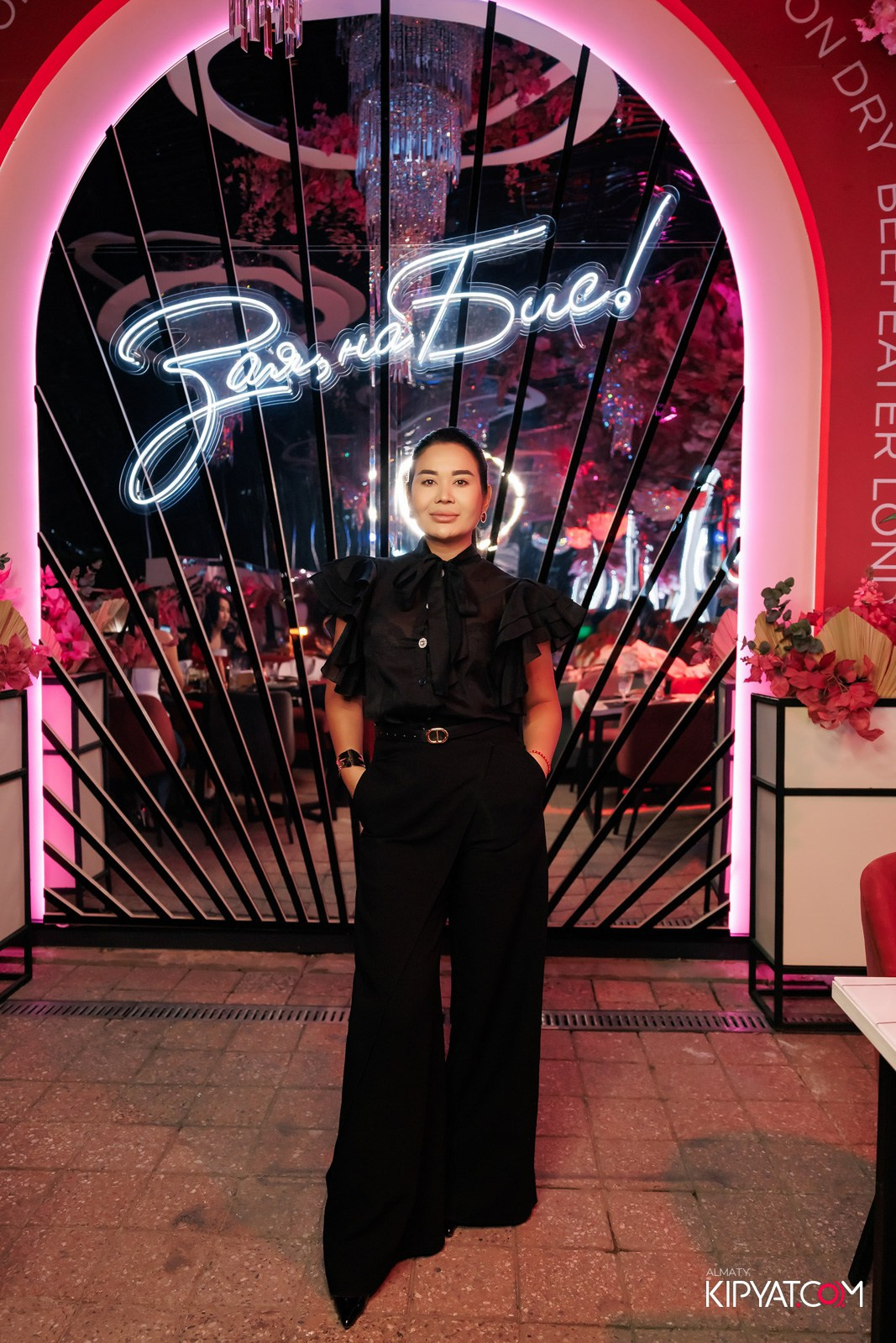 НОДАР РЕВИЯ В «ЗАЯ, НА БИС». КИПЯТКОМ АЛМАТЫ!