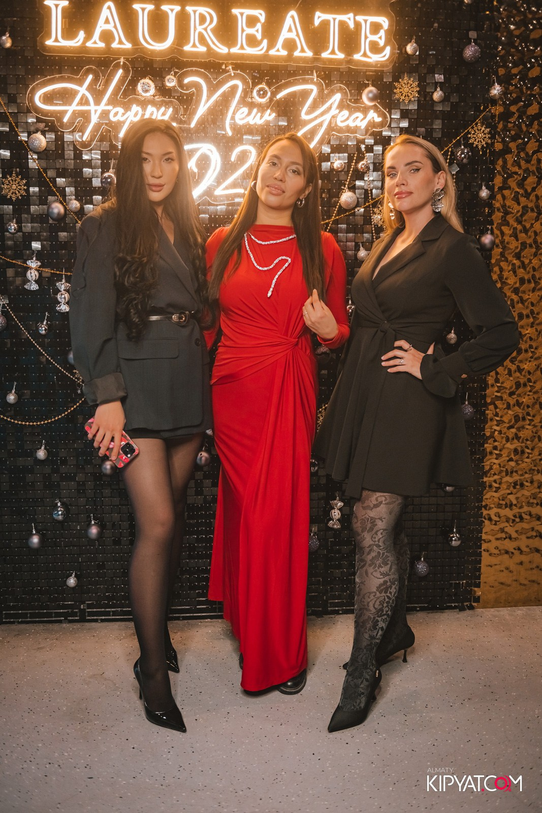 LAUREATE GRANDE CAFE. КИПЯТКОМ АЛМАТЫ!