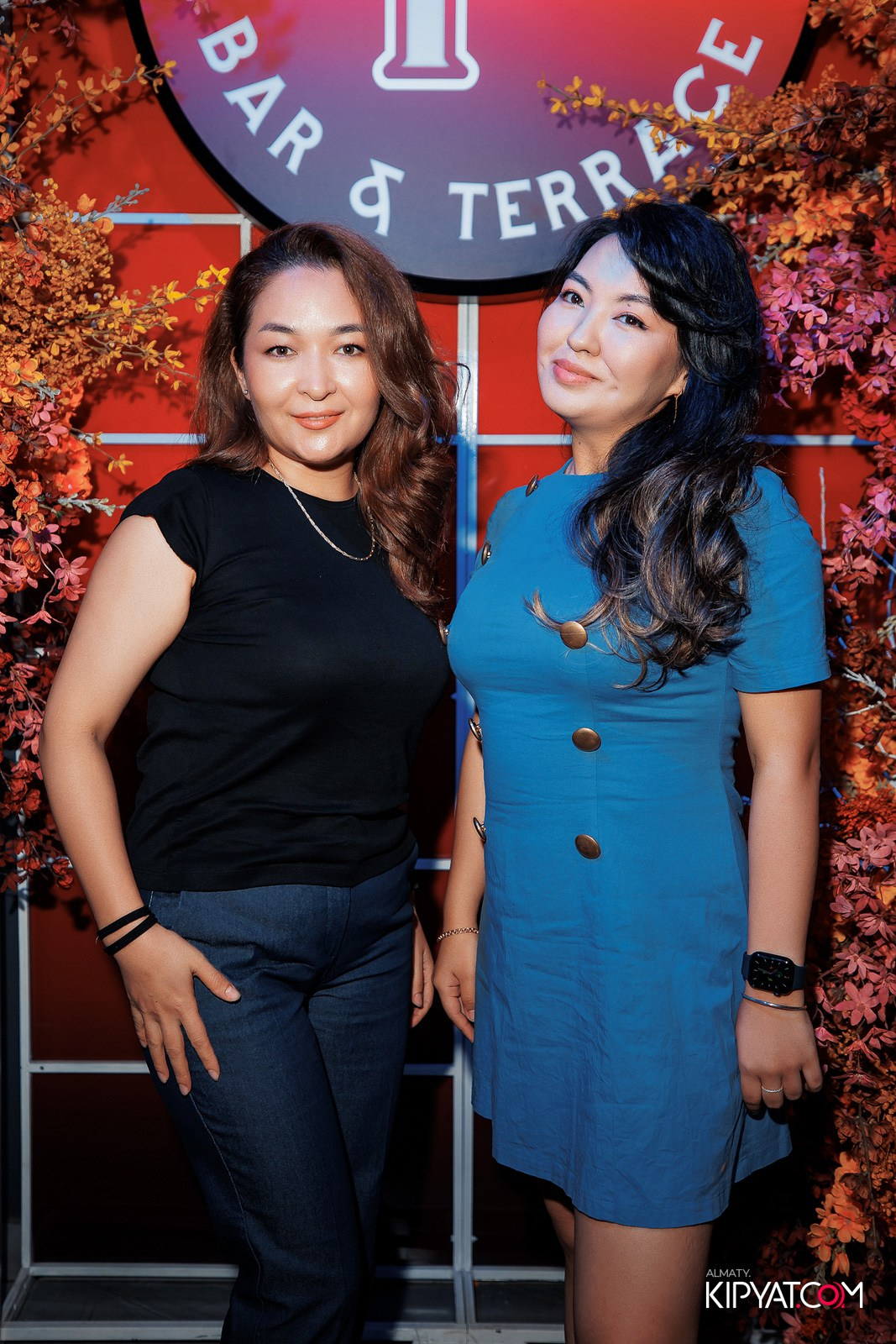 FRIENDS BAR & TERRACE. КИПЯТКОМ АЛМАТЫ!