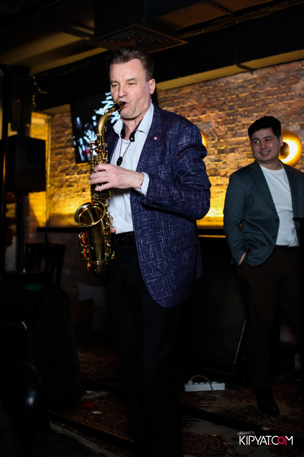 SPACE KARAOKE BAR. КИПЯТКОМ АЛМАТЫ!