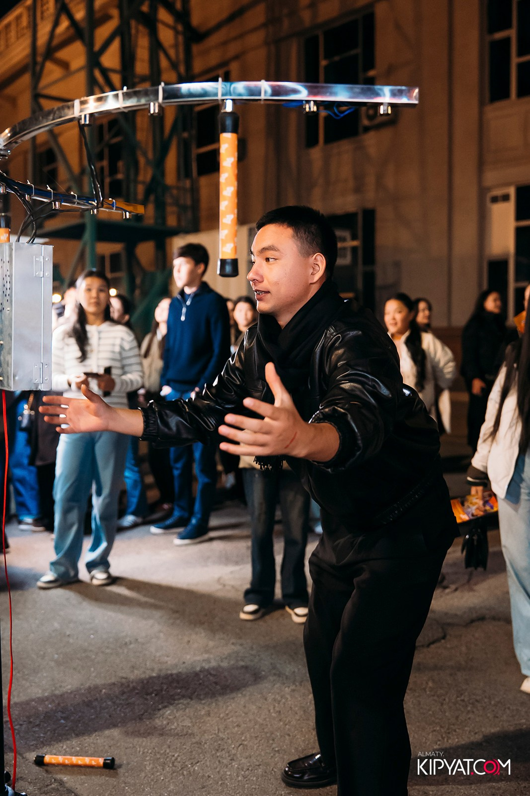 КОНЦЕРТ МИРАСА ЖУГУНУСОВА НА ЦЕНТРАЛЬНОМ СТАДИОНЕ. КИПЯТКОМ АЛМАТЫ!