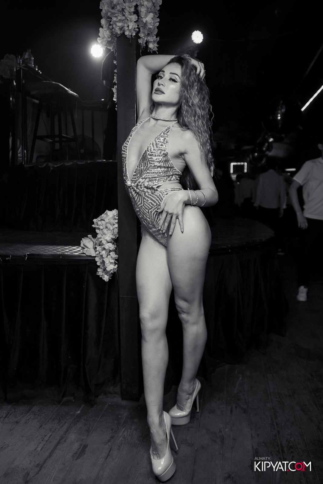 UYAT EMES BAR. КИПЯТКОМ АЛМАТЫ!