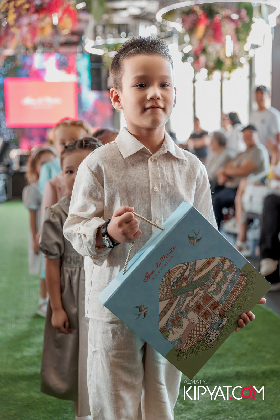 PROM KIDS FASHION SHOW. КИПЯТКОМ АЛМАТЫ!