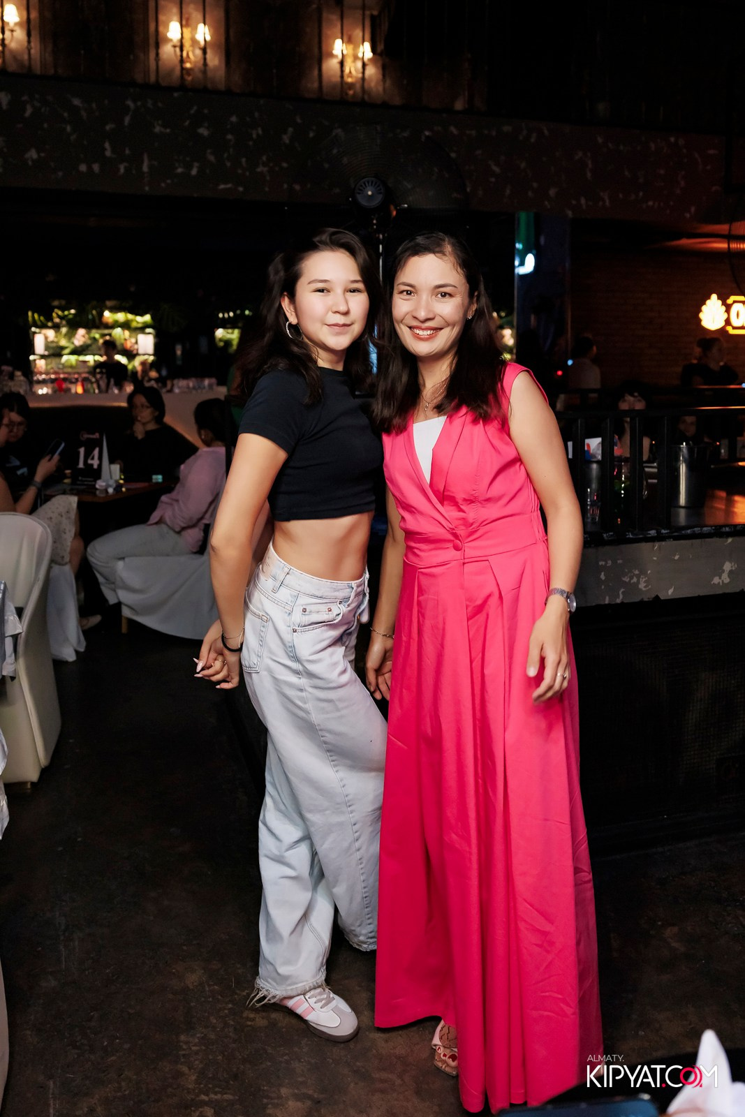 МУЗЫКАЛЬНОЕ ЛОТО В HIT RETRO. КИПЯТКОМ АЛМАТЫ!