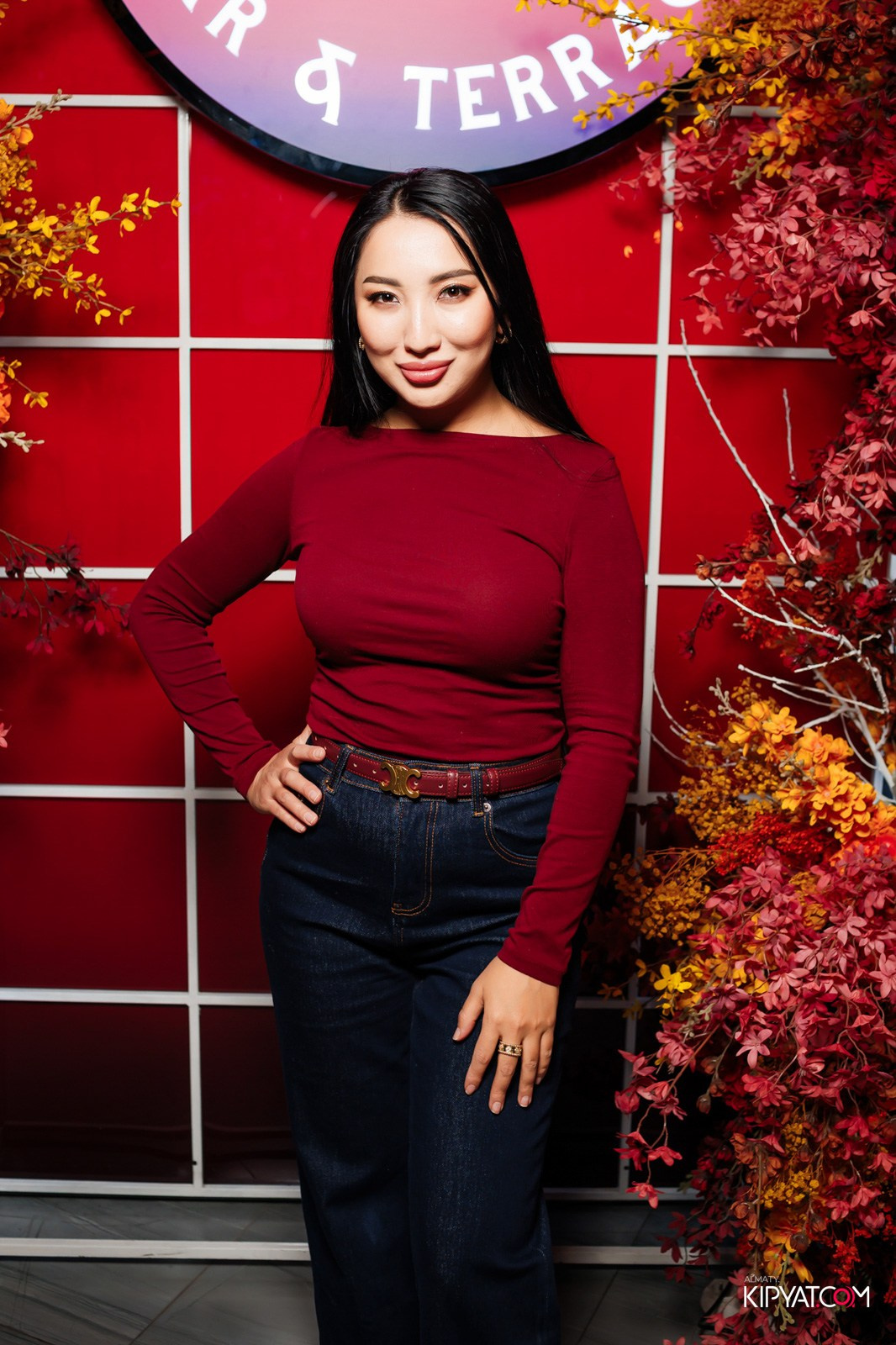 FRIENDS BAR & TERRACE. КИПЯТКОМ АЛМАТЫ!