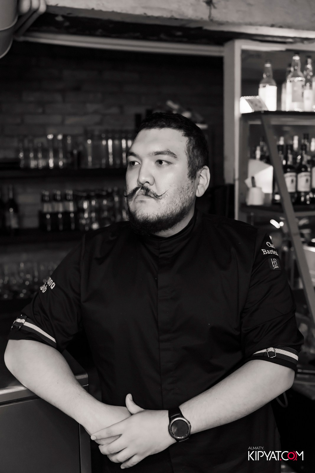 OLOVO BAR НА САТПАЕВА. КИПЯТКОМ АЛМАТЫ! Фотосъемка мероприятий в Алматы