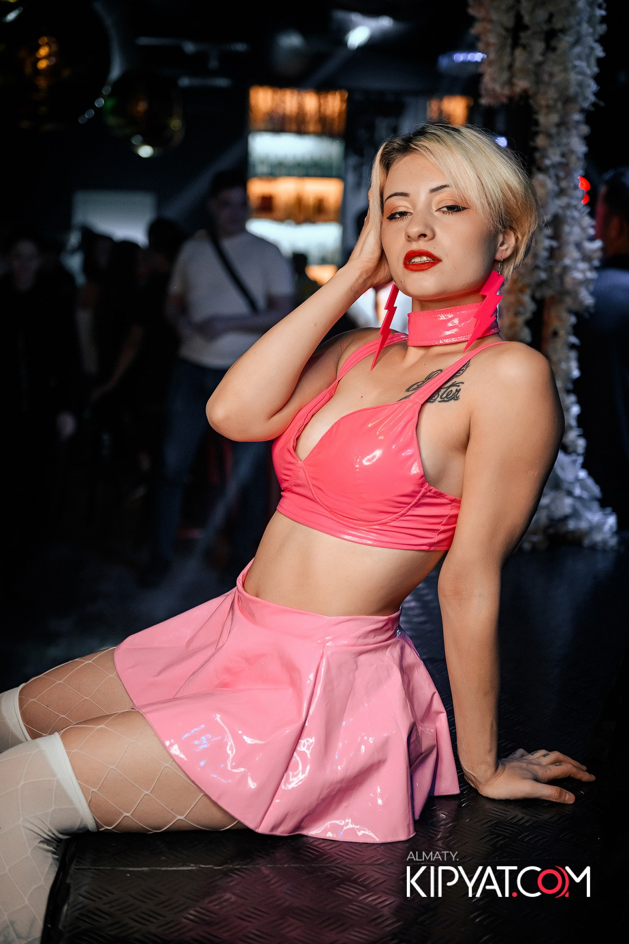 UYAT EMES BAR. КИПЯТКОМ АЛМАТЫ!