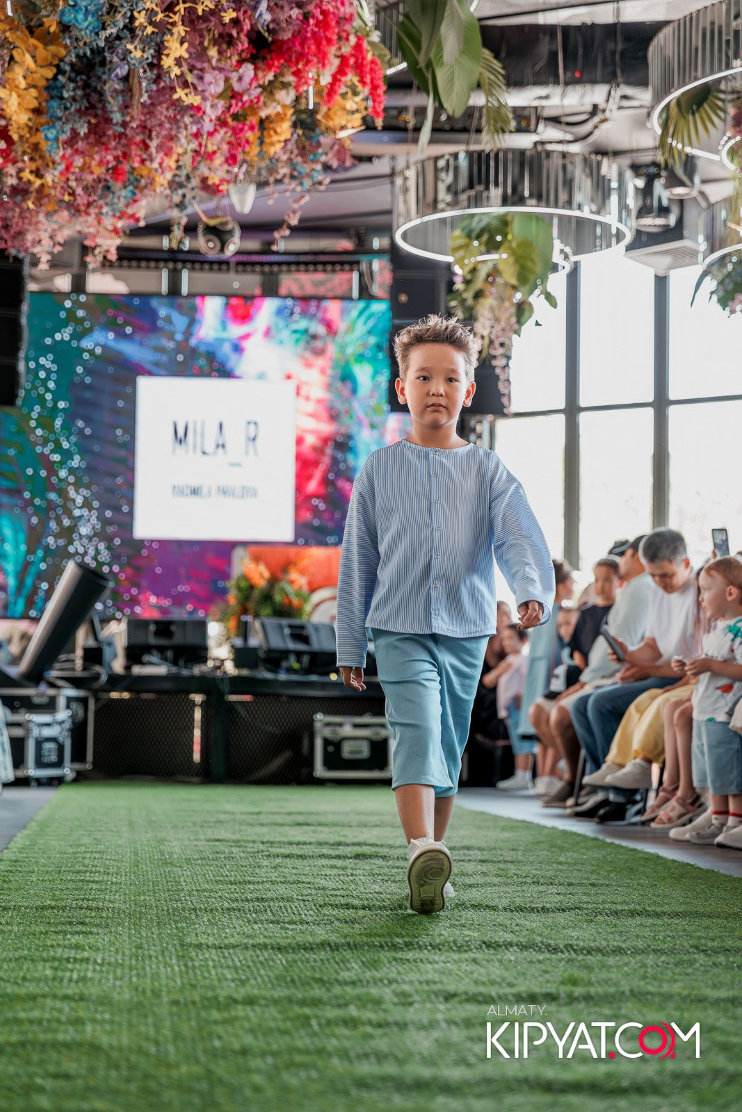 PROM KIDS FASHION SHOW. КИПЯТКОМ АЛМАТЫ!