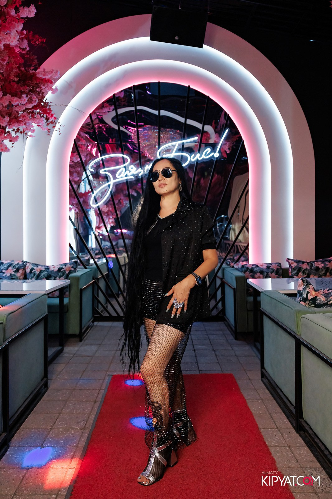 ЗАЯ, НА БИС. КИПЯТКОМ АЛМАТЫ!