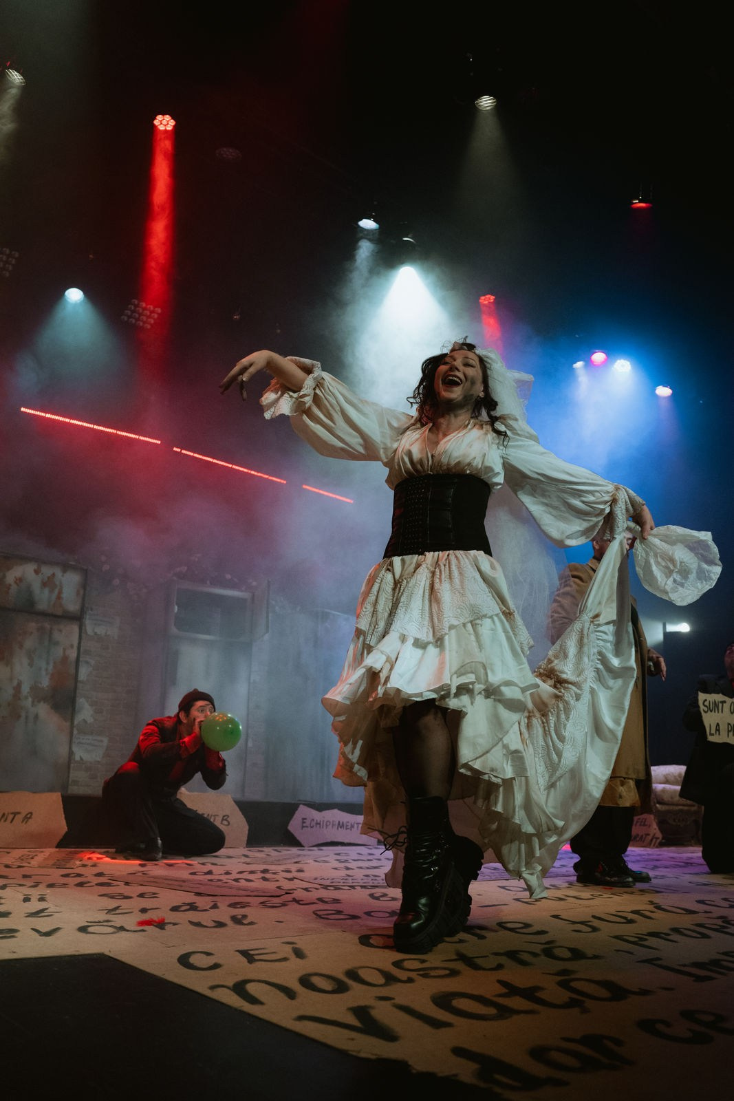 «Трехгрошовая опера». Режиссёр Даниил Филиппович