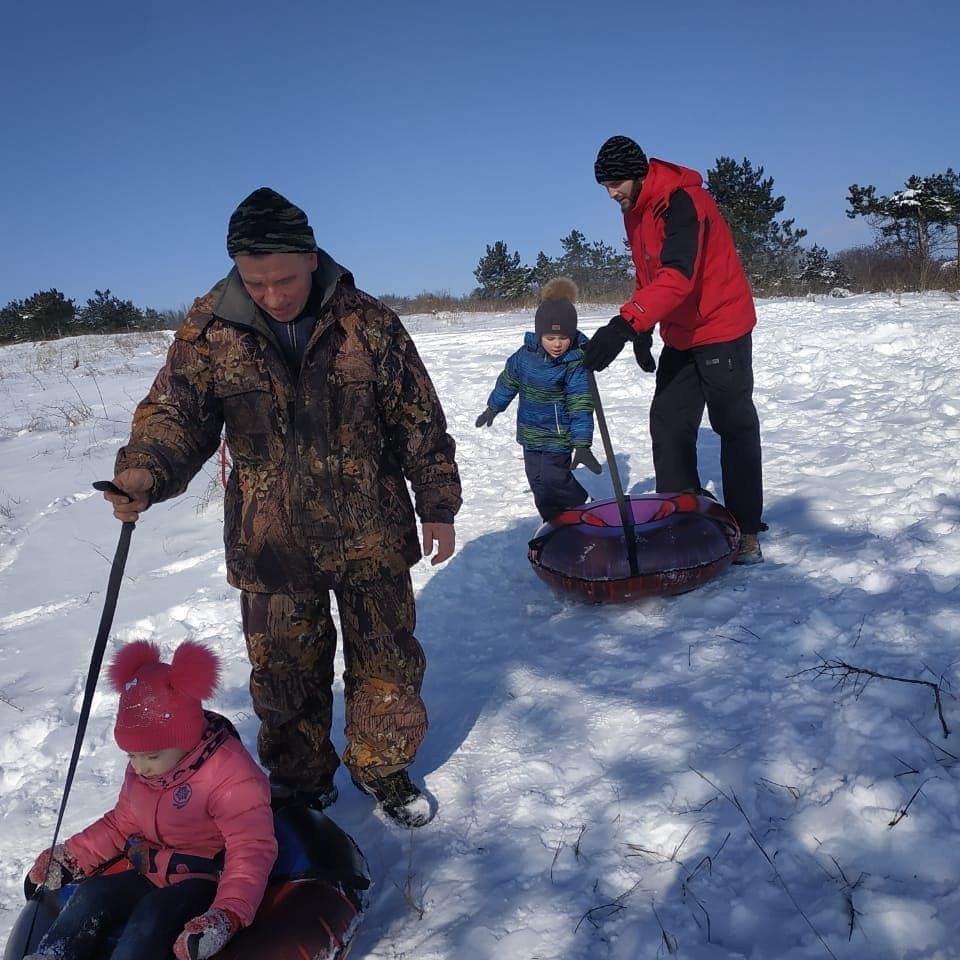 А мы радуемся снегу вместе! ❄️✨