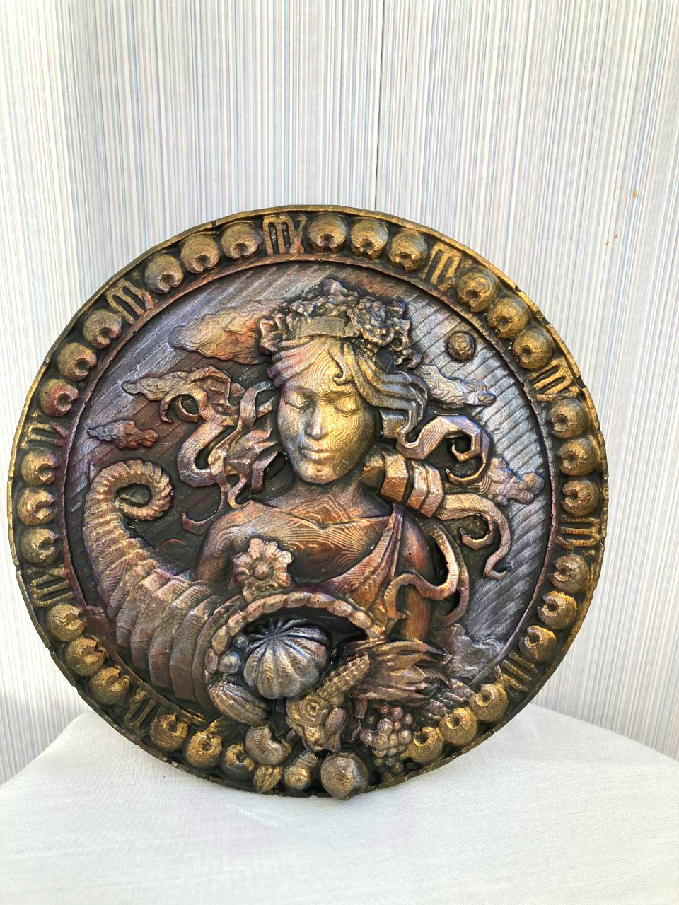 Знаки зодиака. Дева. диаметр 15 см.