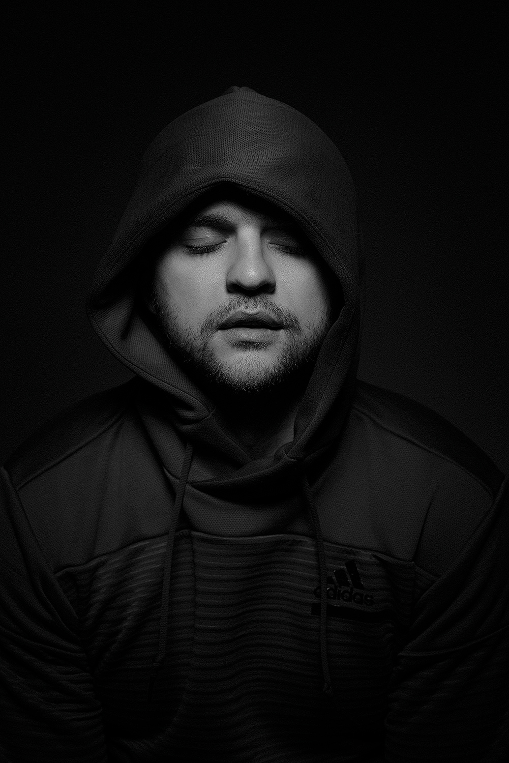 Михаил черно-белая съемка. Фотограф Ростов-на-Дону Белла Керимова