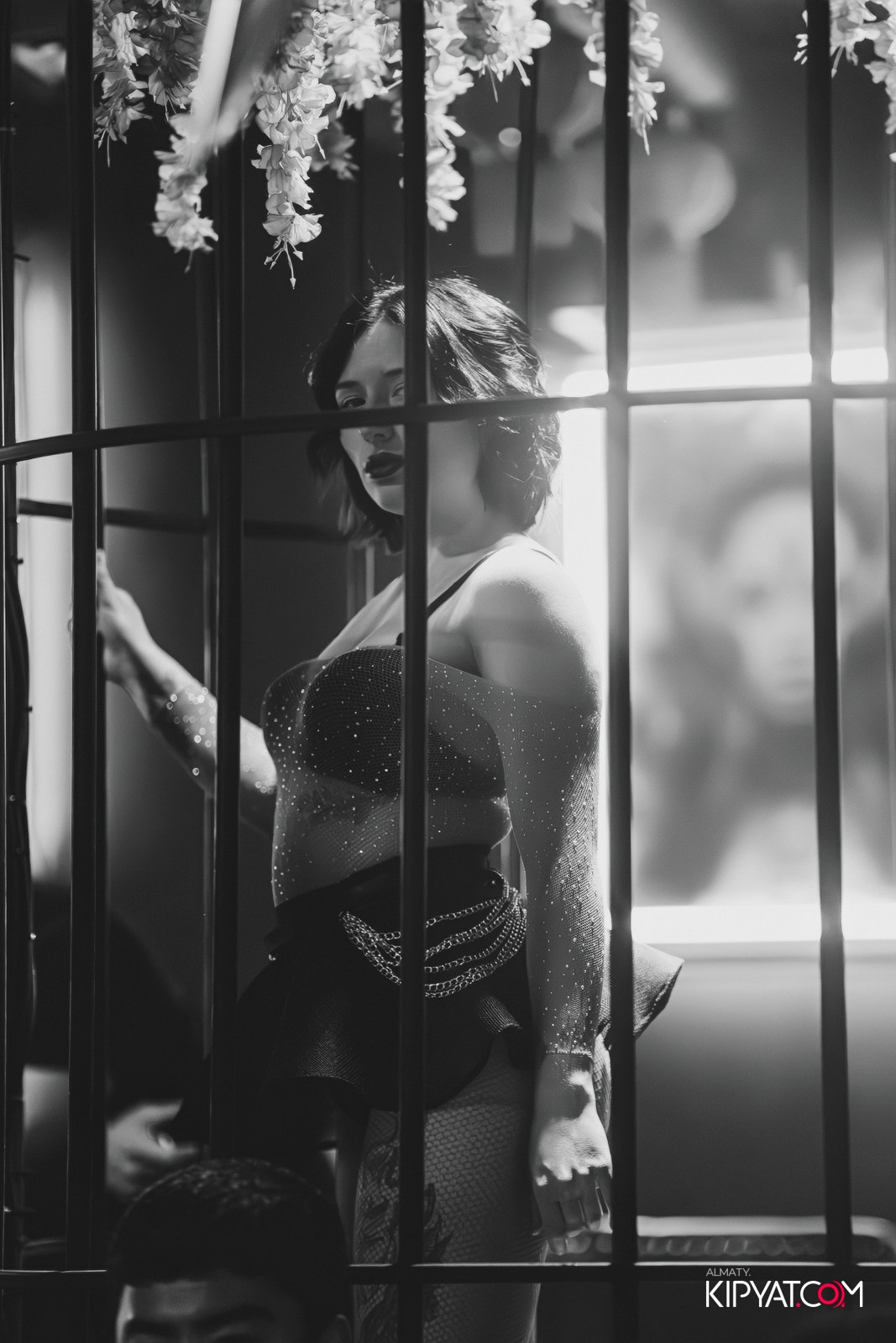 UYAT EMES BAR. КИПЯТКОМ АЛМАТЫ!