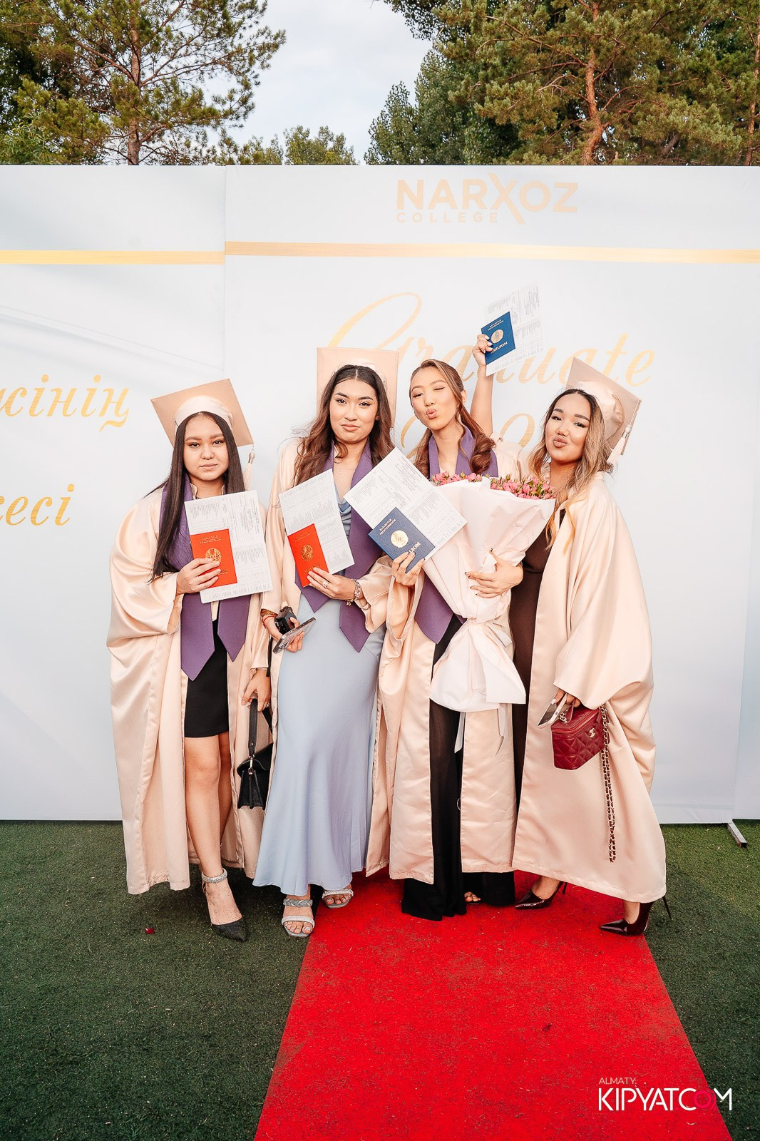 ВРУЧЕНИЕ ДИПЛОМОВ — НАРХОЗ КОЛЛЕДЖ. Part 1. КИПЯТКОМ АЛМАТЫ!