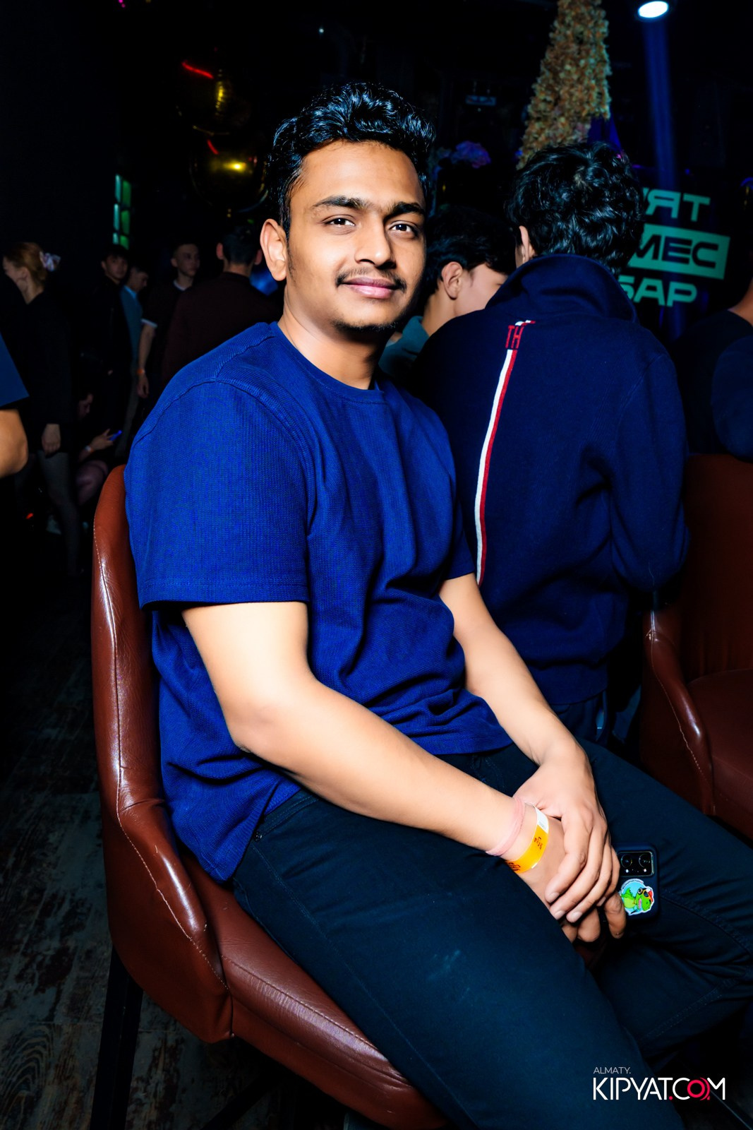 UYAT EMES BAR. КИПЯТКОМ АЛМАТЫ!