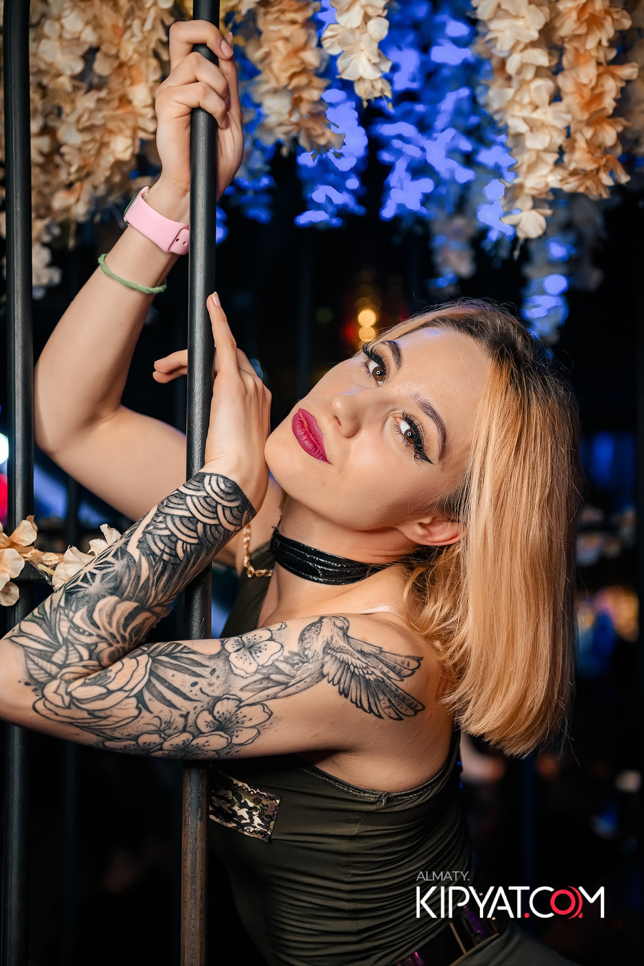 UYAT EMES BAR. КИПЯТКОМ АЛМАТЫ!