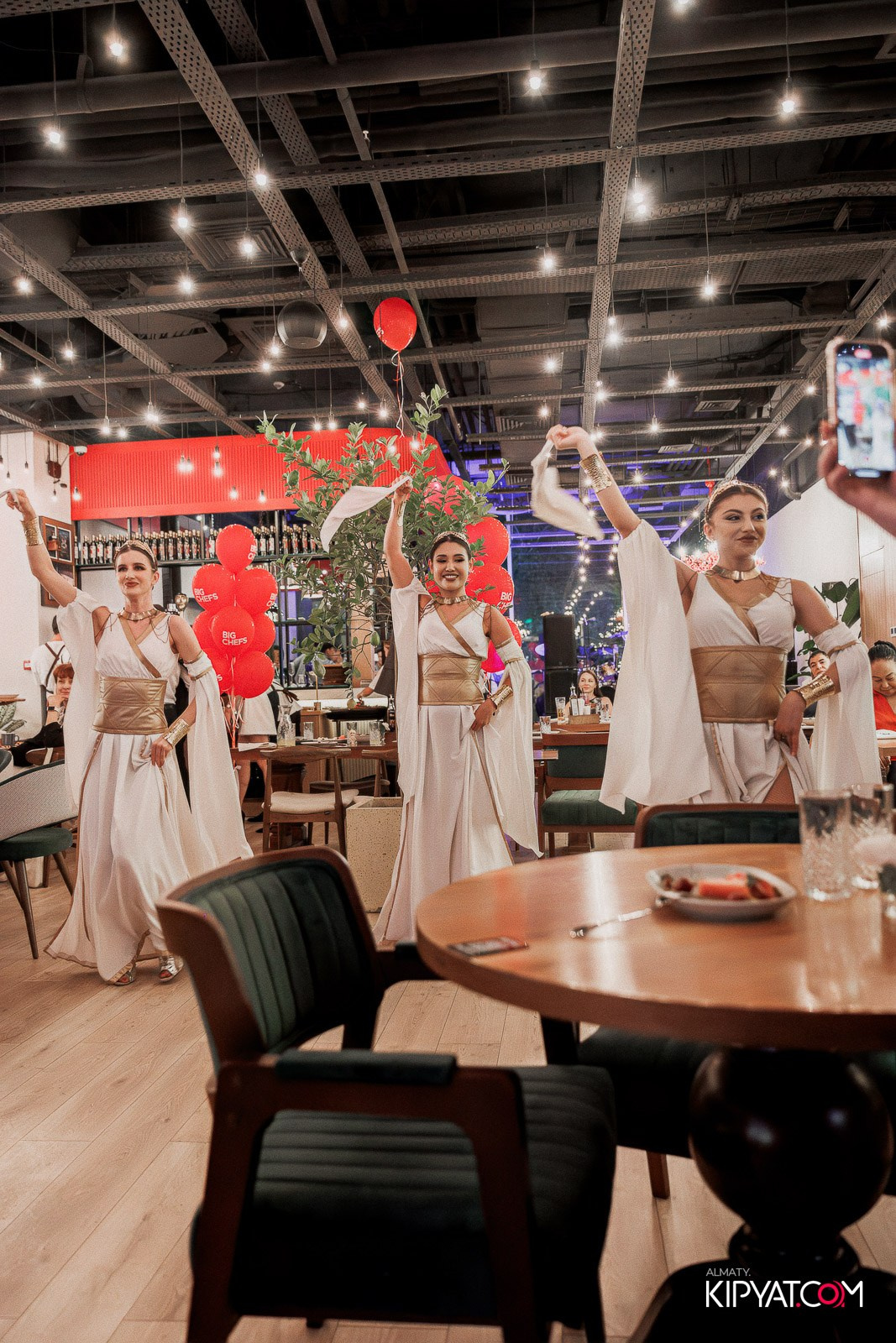 ОФИЦИАЛЬНОЕ ОТКРЫТИЕ РЕСТОРАНА BIG CHEFS. КИПЯТКОМ АЛМАТЫ!