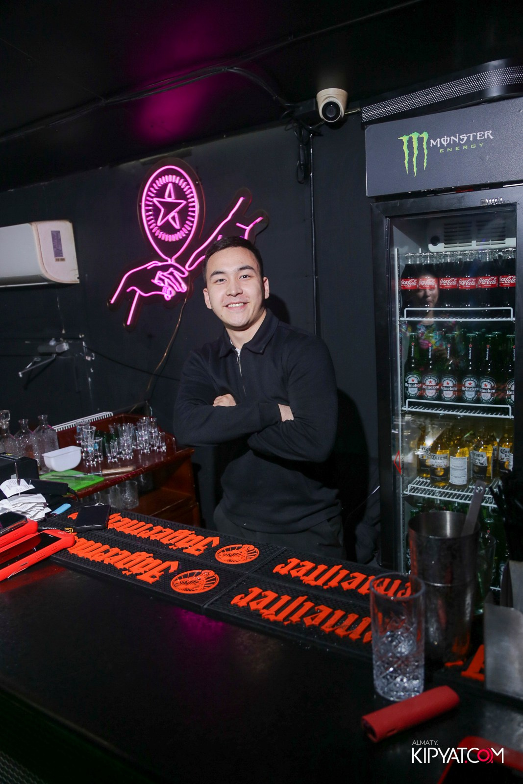 UYAT EMES BAR. КИПЯТКОМ АЛМАТЫ! Фотосъемка мероприятий в Алматы