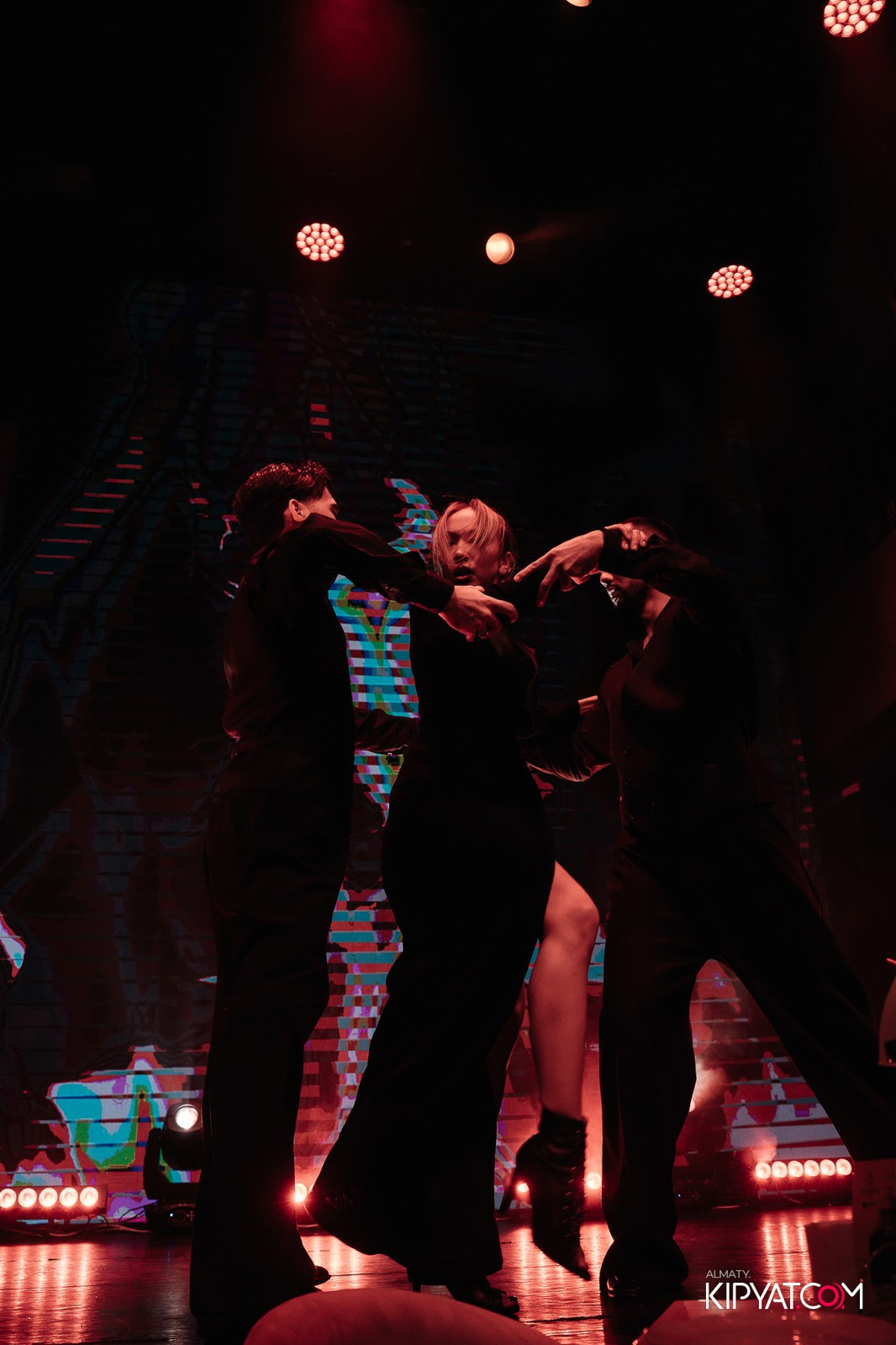 QUEEN. КИПЯТКОМ АЛМАТЫ!