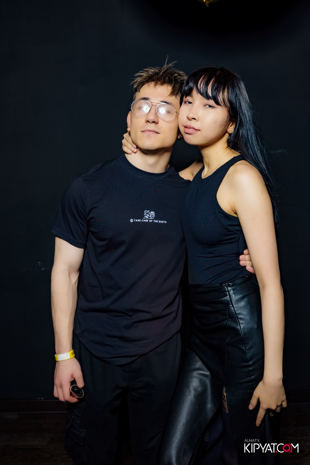 UYAT EMES BAR. КИПЯТКОМ АЛМАТЫ!