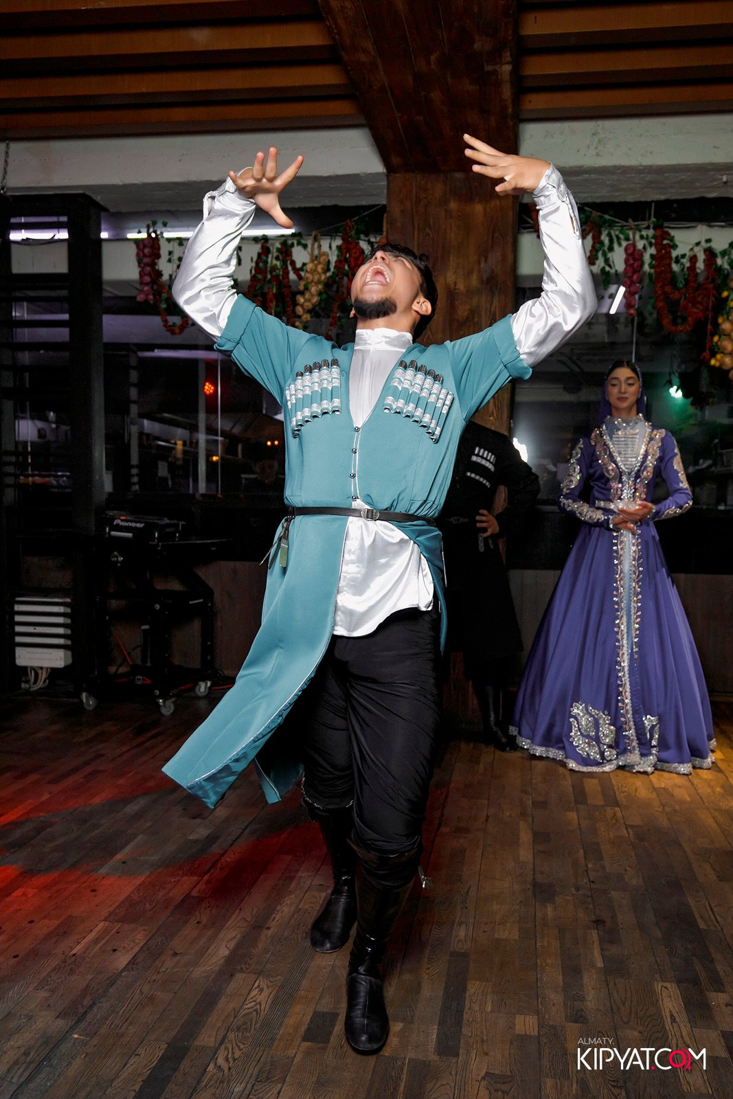 ВАХТАНГУРИ. КИПЯТКОМ АЛМАТЫ!