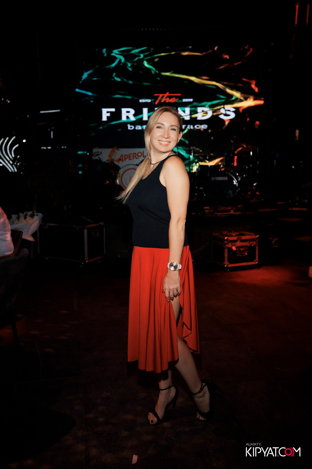 FRIENDS BAR & TERRACE. КИПЯТКОМ АЛМАТЫ!