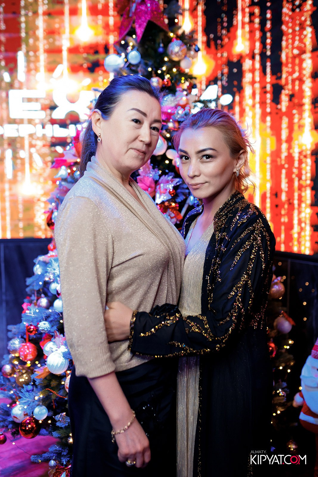 БАР ПАНАЕХАЛИ НА ТОЛЕ БИ. КИПЯТКОМ АЛМАТЫ!