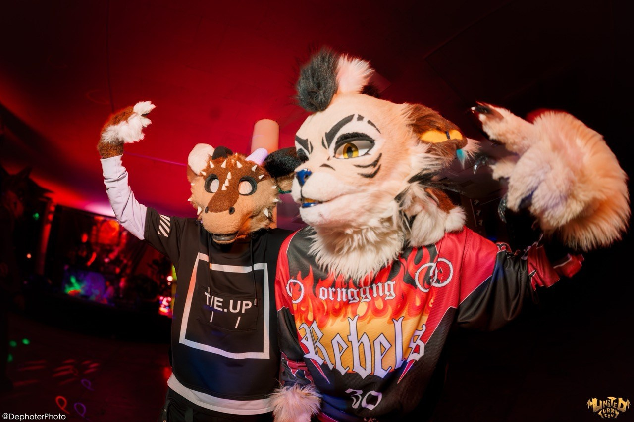 United Furry Convention 2026. Различные мероприятия и просто фотографии людей