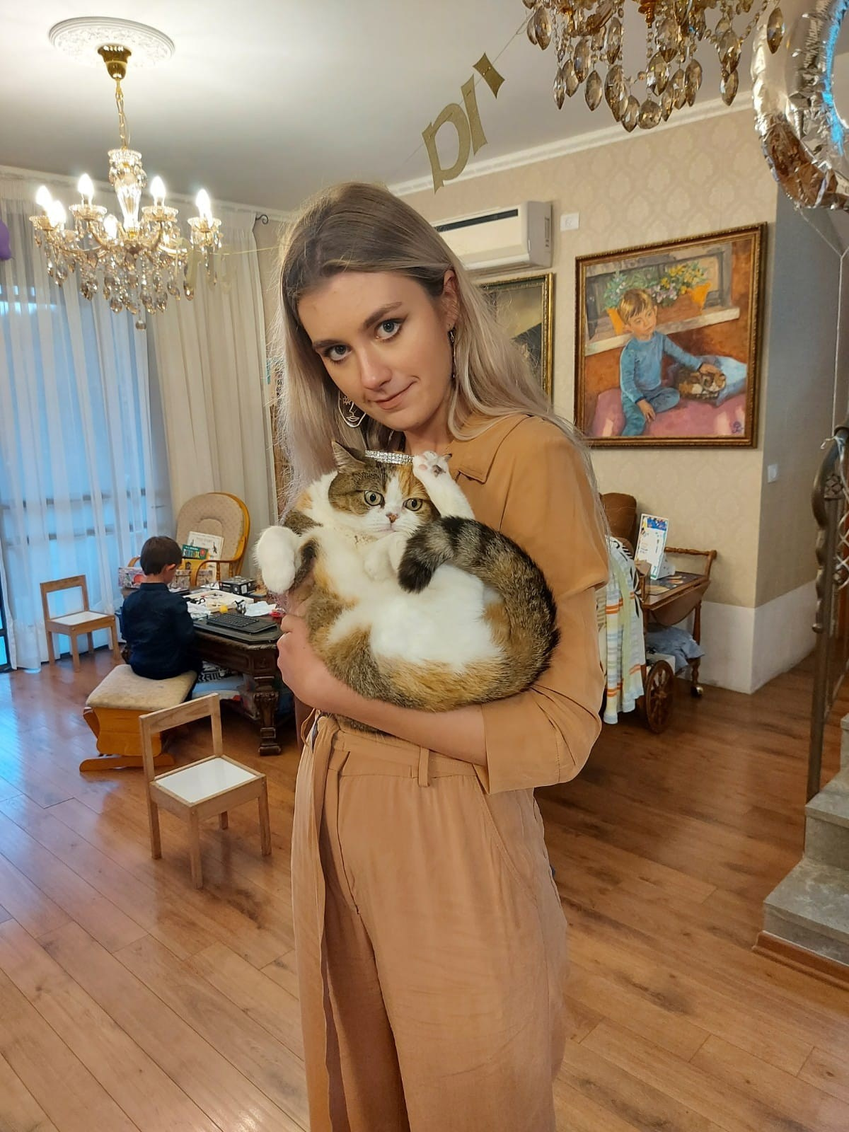 «Императрица и ее окружение». Художница Маргарита Гусак