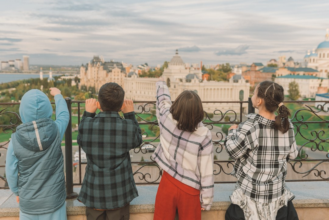 Фотопрогулка одноклассников. 2 класс