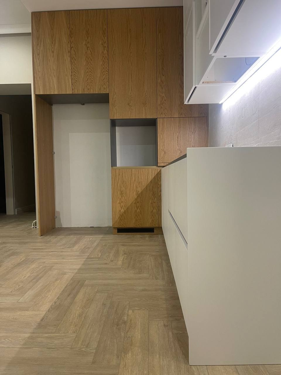 Фото с монтажа |Мебель на заказа: кухни, шкафы и т.д. в Томске. ГУДРУМ — Мебель на заказ в Томске | Кухни | Шкафы | Стулья и Столы